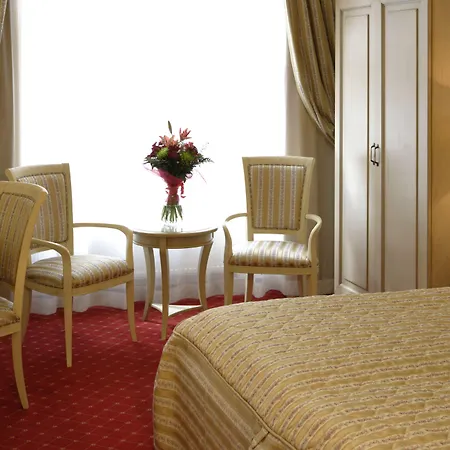 Schlosspark Hotel 4*