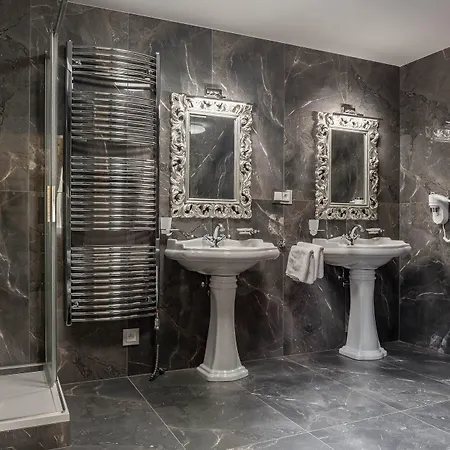 Schlosspark Hotel