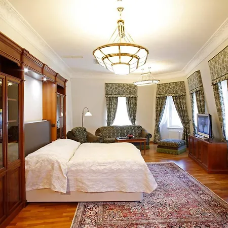 Schlosspark Hotel 4*