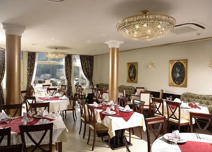 Schlosspark 4*